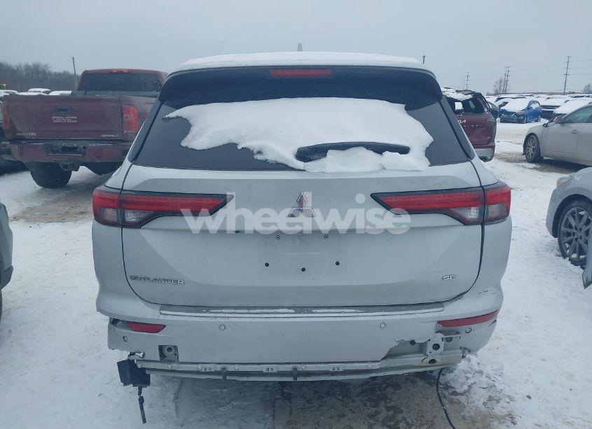 Photo 16 of 2022 Mitsubishi Outlander BLACK EDITION S-AWC/SE 2.5 S-AWC/SE LAUNCH EDITION S-AWC (VIN JA4J4UA83NZ011012)