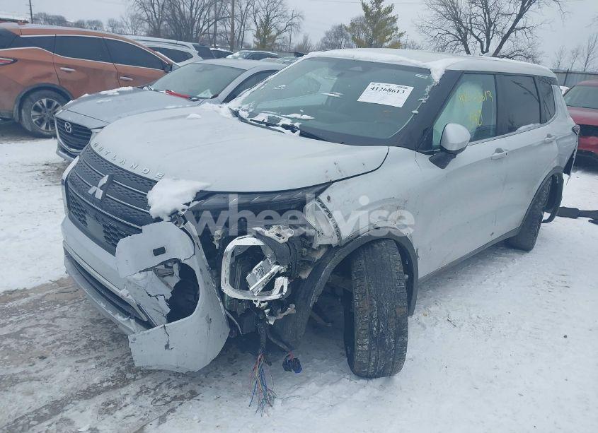Photo 2 of 2022 Mitsubishi Outlander BLACK EDITION S-AWC/SE 2.5 S-AWC/SE LAUNCH EDITION S-AWC (VIN JA4J4UA83NZ011012)