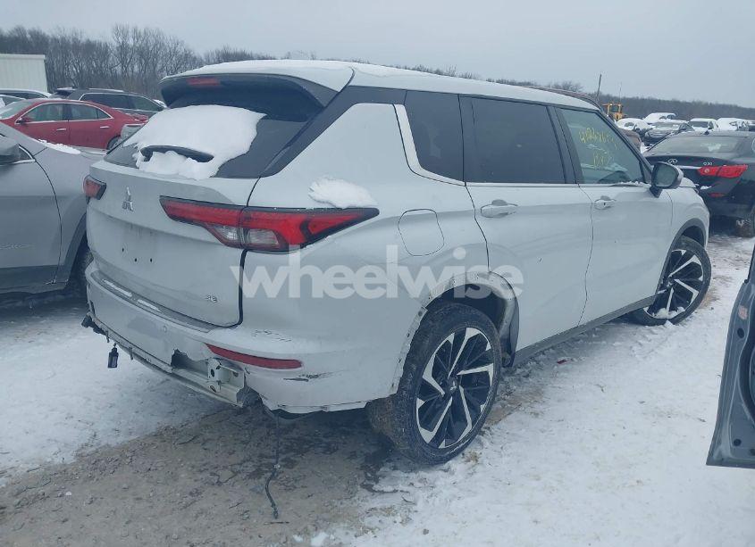 Photo 4 of 2022 Mitsubishi Outlander BLACK EDITION S-AWC/SE 2.5 S-AWC/SE LAUNCH EDITION S-AWC (VIN JA4J4UA83NZ011012)