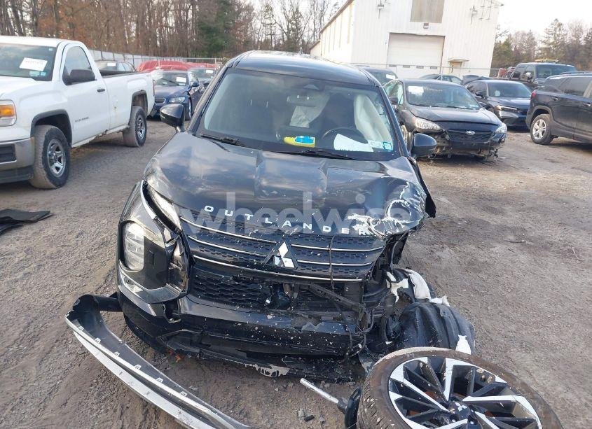 Photo 12 of 2022 Mitsubishi Outlander BLACK EDITION S-AWC/SE 2.5 S-AWC/SE LAUNCH EDITION S-AWC (VIN JA4J4UA83NZ047489)