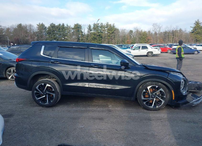 Photo 13 of 2022 Mitsubishi Outlander BLACK EDITION S-AWC/SE 2.5 S-AWC/SE LAUNCH EDITION S-AWC (VIN JA4J4UA83NZ047489)