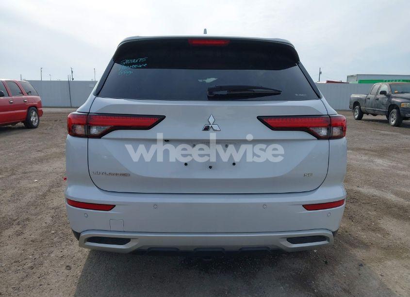 Photo 17 of 2022 Mitsubishi Outlander BLACK EDITION S-AWC/SE 2.5 S-AWC/SE LAUNCH EDITION S-AWC (VIN JA4J4UA84NZ045878)