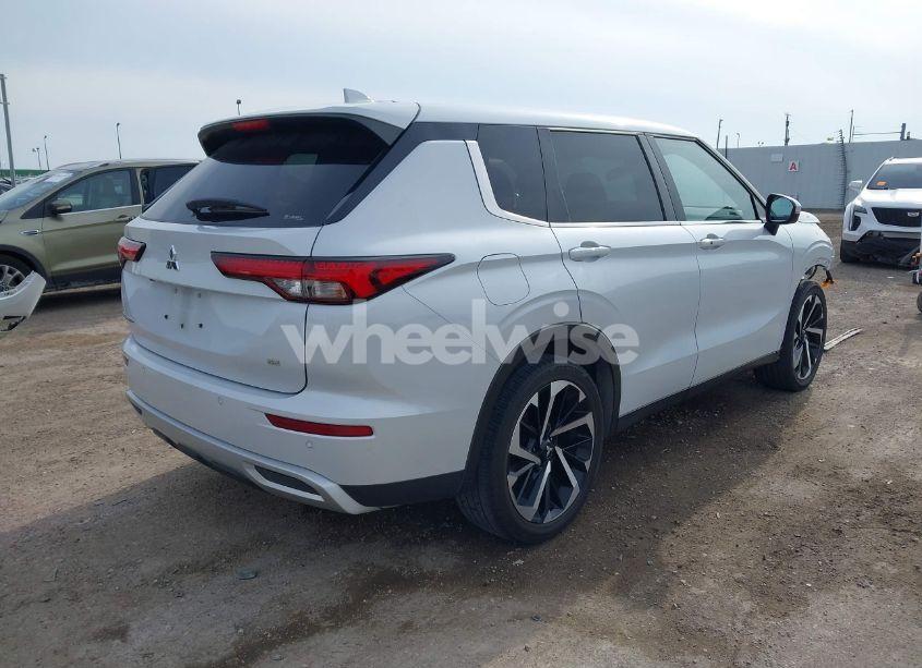 Photo 4 of 2022 Mitsubishi Outlander BLACK EDITION S-AWC/SE 2.5 S-AWC/SE LAUNCH EDITION S-AWC (VIN JA4J4UA84NZ045878)