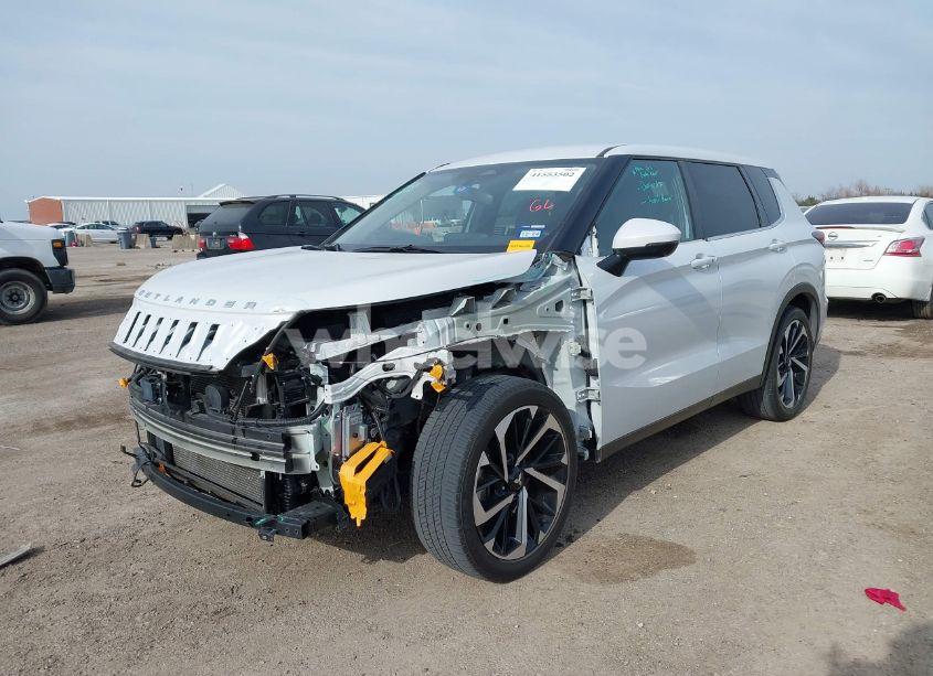 Photo 6 of 2022 Mitsubishi Outlander BLACK EDITION S-AWC/SE 2.5 S-AWC/SE LAUNCH EDITION S-AWC (VIN JA4J4UA84NZ045878)