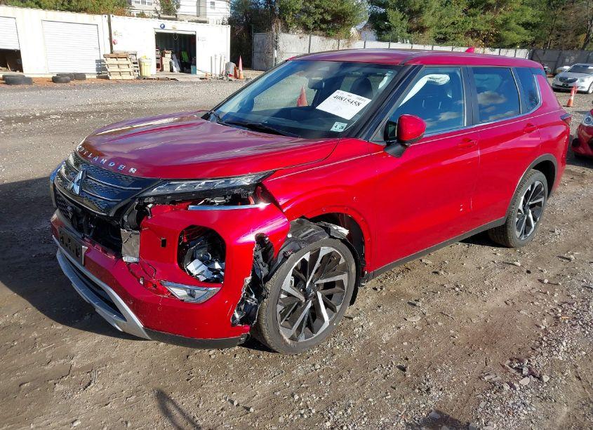 Photo 2 of 2023 Mitsubishi Outlander SE 2.5 (VIN JA4J4UA84PZ039937)