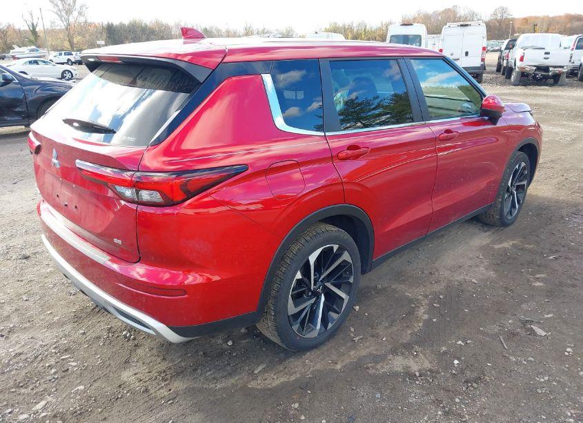 Photo 4 of 2023 Mitsubishi Outlander SE 2.5 (VIN JA4J4UA84PZ039937)