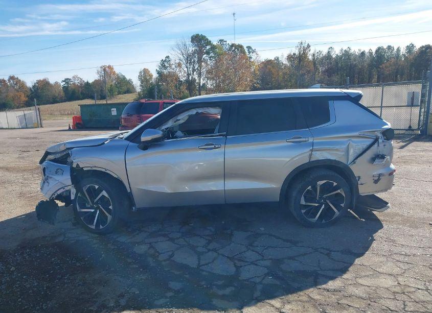Photo 14 of 2022 Mitsubishi Outlander BLACK EDITION /SE 2.5 /SE LAUNCH EDITION (VIN JA4J4UA85NZ029897)