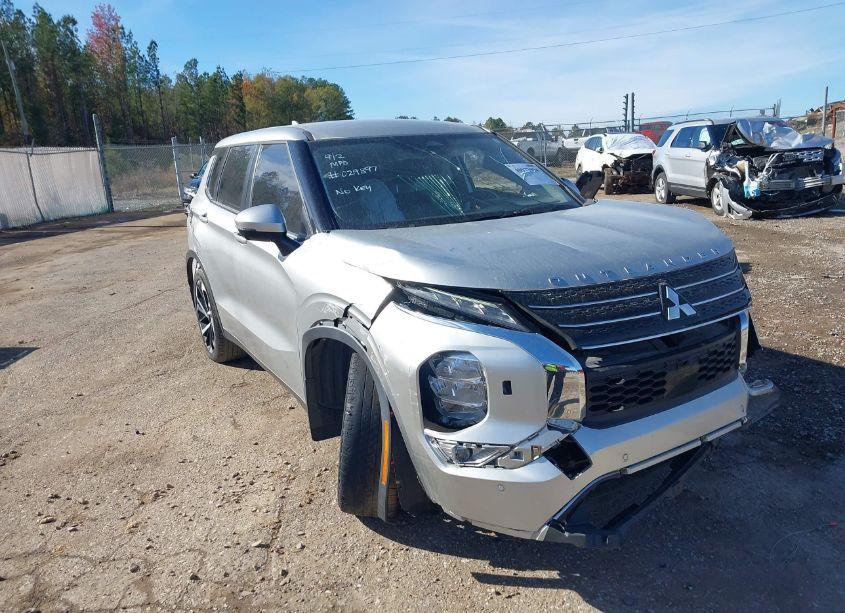 Photo 18 of 2022 Mitsubishi Outlander BLACK EDITION /SE 2.5 /SE LAUNCH EDITION (VIN JA4J4UA85NZ029897)
