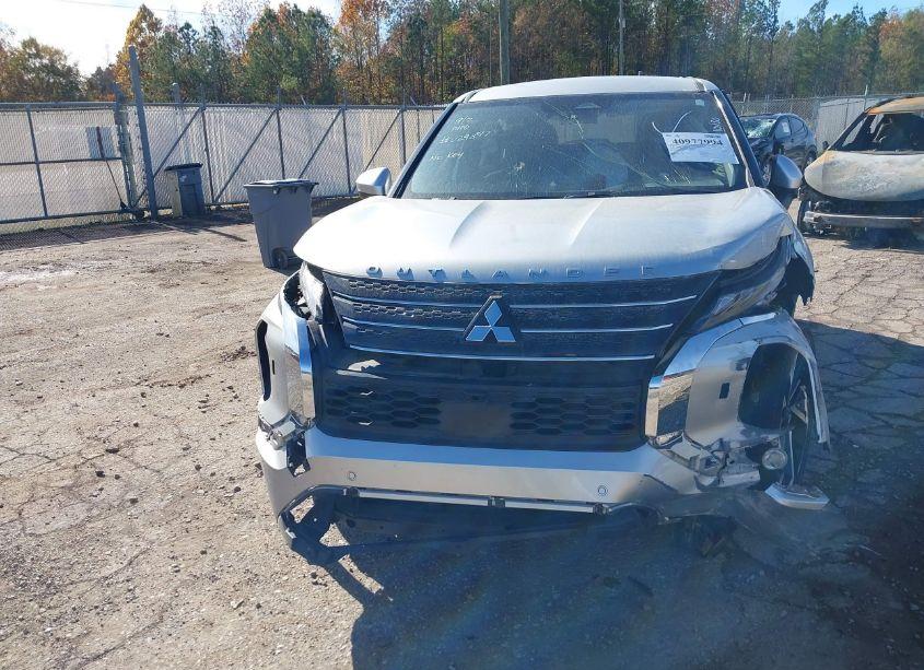 Photo 6 of 2022 Mitsubishi Outlander BLACK EDITION /SE 2.5 /SE LAUNCH EDITION (VIN JA4J4UA85NZ029897)