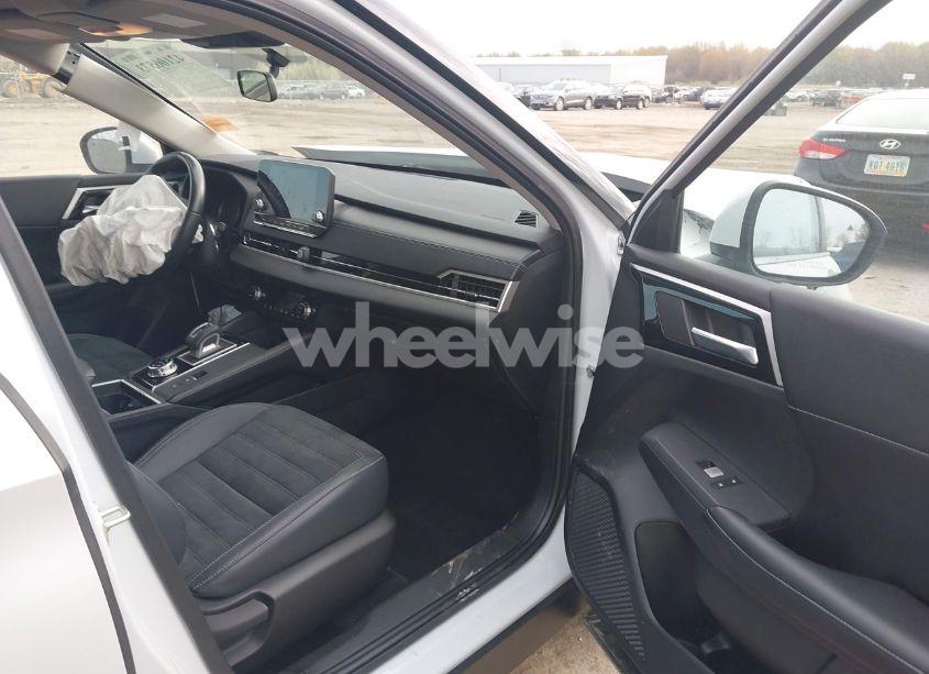 Photo 5 of 2022 Mitsubishi Outlander BLACK EDITION S-AWC/SE 2.5 S-AWC/SE LAUNCH EDITION S-AWC (VIN JA4J4UA85NZ036591)