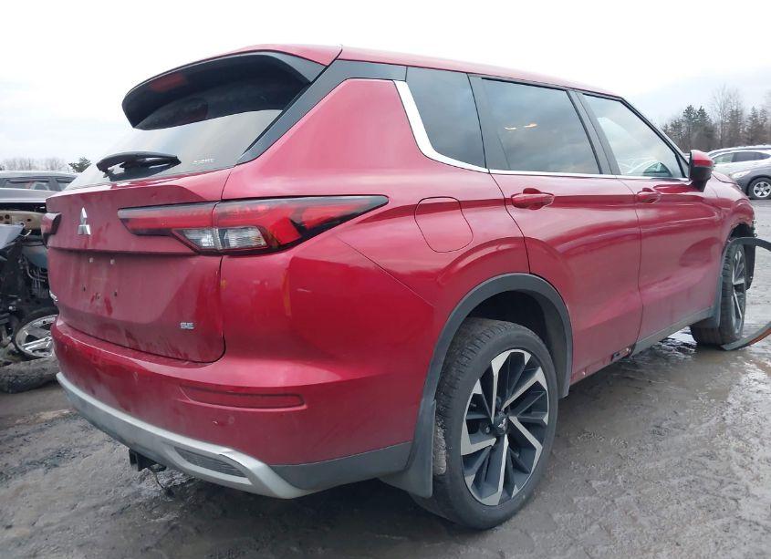 Photo 4 of 2023 Mitsubishi Outlander SE 2.5 S-AWC (VIN JA4J4UA85PZ061428)