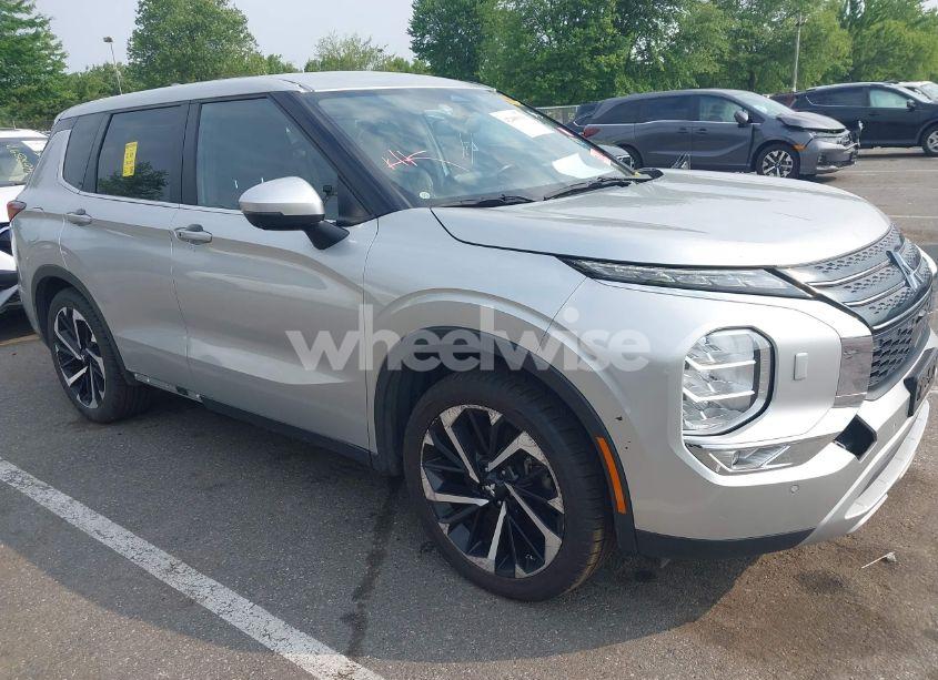 Photo 12 of 2022 Mitsubishi Outlander BLACK EDITION S-AWC/SE 2.5 S-AWC/SE LAUNCH EDITION S-AWC (VIN JA4J4UA86NZ030850)