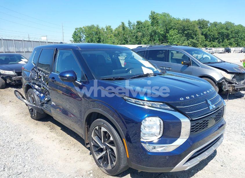 Photo 6 of 2022 Mitsubishi Outlander BLACK EDITION S-AWC/SE 2.5 S-AWC/SE LAUNCH EDITION S-AWC (VIN JA4J4UA86NZ047325)