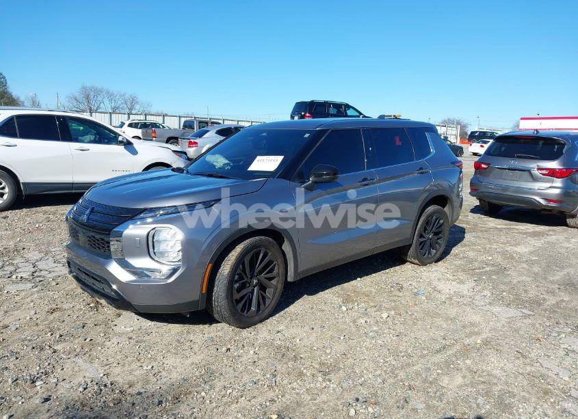 Photo 2 of 2022 Mitsubishi Outlander BLACK EDITION S-AWC (VIN JA4J4UA86NZ070121)