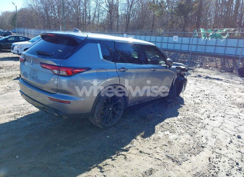 Photo 4 of 2022 Mitsubishi Outlander BLACK EDITION S-AWC (VIN JA4J4UA86NZ070121)