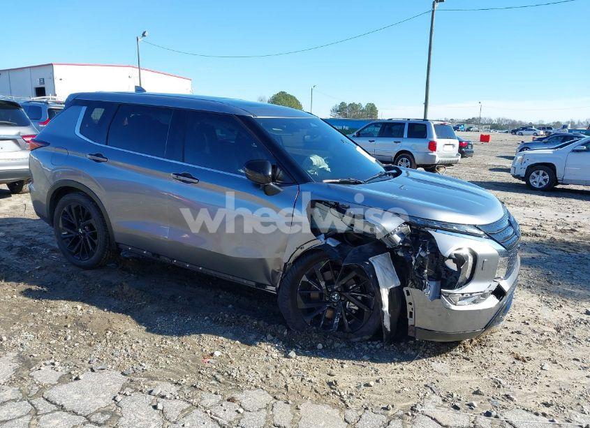 Photo 6 of 2022 Mitsubishi Outlander BLACK EDITION S-AWC (VIN JA4J4UA86NZ070121)