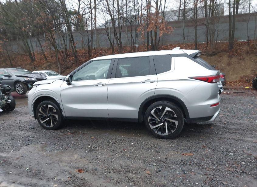 Photo 15 of 2022 Mitsubishi Outlander SE 2.5 (VIN JA4J4UA87NZ062416)