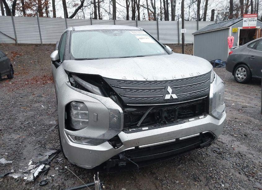 Photo 6 of 2022 Mitsubishi Outlander SE 2.5 (VIN JA4J4UA87NZ062416)