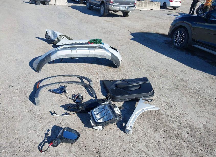 Photo 12 of 2022 Mitsubishi Outlander BLACK EDITION /SE 2.5 /SE LAUNCH EDITION (VIN JA4J4UA87NZ066305)