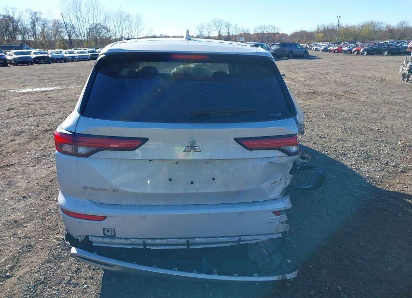 Photo 15 of 2022 Mitsubishi Outlander BLACK EDITION /SE 2.5 /SE LAUNCH EDITION (VIN JA4J4UA88NZ067155)