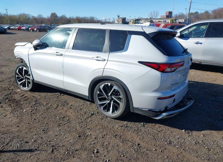 Photo 3 of 2022 Mitsubishi Outlander BLACK EDITION /SE 2.5 /SE LAUNCH EDITION (VIN JA4J4UA88NZ067155)