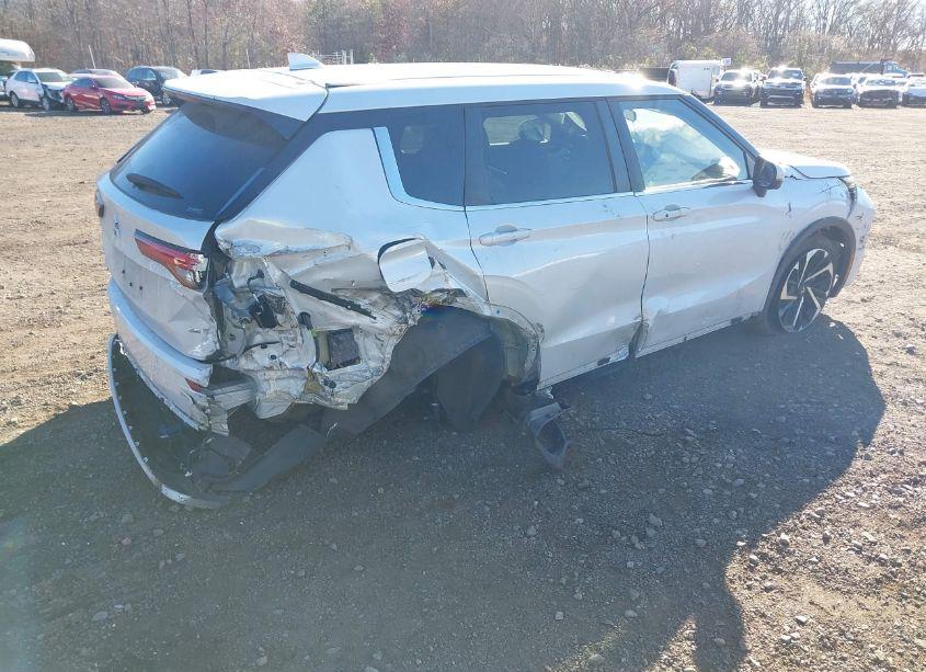 Photo 4 of 2022 Mitsubishi Outlander BLACK EDITION /SE 2.5 /SE LAUNCH EDITION (VIN JA4J4UA88NZ067155)