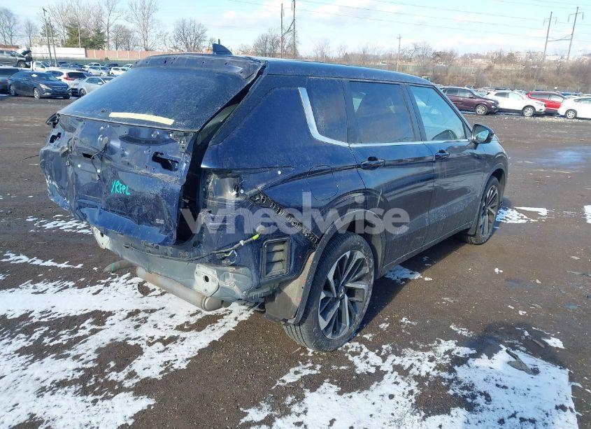 Photo 4 of 2023 Mitsubishi Outlander (VIN JA4J4UA88PZ013681)