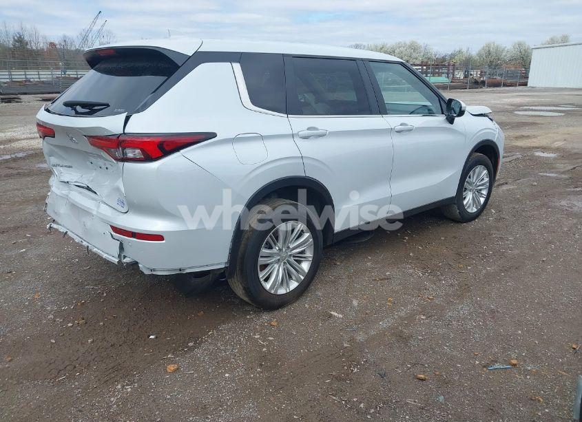 Photo 4 of 2024 Mitsubishi Outlander ES 2.5 S-AWC (VIN JA4J4UA88RZ023937)