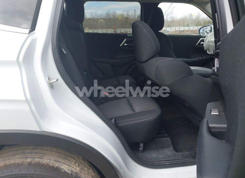 Photo 8 of 2024 Mitsubishi Outlander ES 2.5 S-AWC (VIN JA4J4UA88RZ023937)