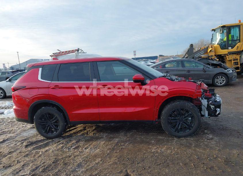 Photo 13 of 2024 Mitsubishi Outlander ES 2.5 S-AWC (VIN JA4J4UA88RZ073298)