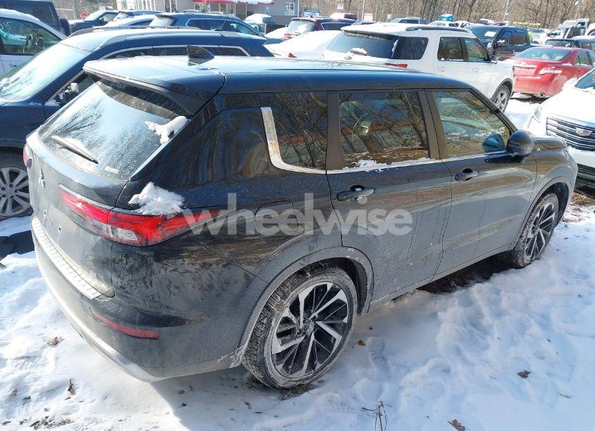 Photo 4 of 2022 Mitsubishi Outlander BLACK EDITION S-AWC/SE 2.5 S-AWC/SE LAUNCH EDITION S-AWC (VIN JA4J4UA89NZ011953)