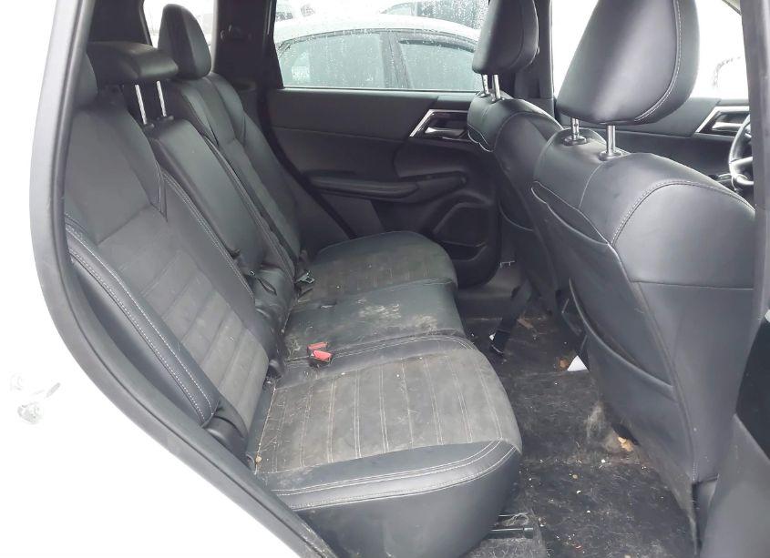 Photo 8 of 2022 Mitsubishi Outlander SE 2.5 (VIN JA4J4UA8XNZ064726)