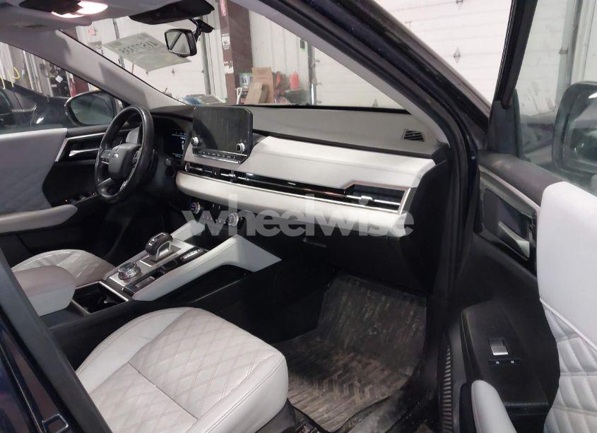 Photo 5 of 2022 Mitsubishi Outlander SEL 2.5 S-AWC/SEL LAUNCH EDITION S-AWC/SEL SPECIAL EDITION S-AWC (VIN JA4J4VA80NZ008137)