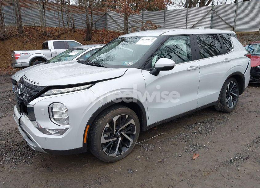 Photo 2 of 2024 Mitsubishi Outlander SE 2.5 S-AWC (VIN JA4J4VA80RZ047767)