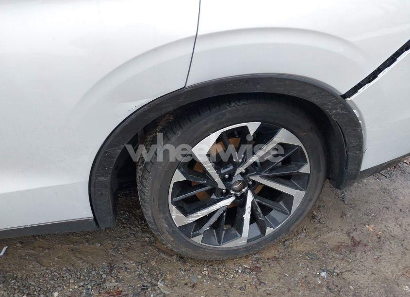 Photo 6 of 2024 Mitsubishi Outlander SE 2.5 S-AWC (VIN JA4J4VA80RZ047767)