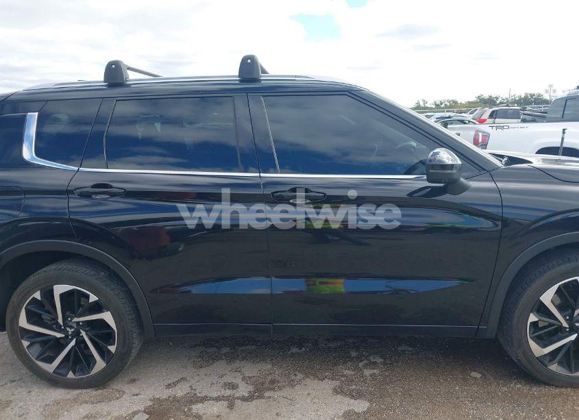 Photo 13 of 2022 Mitsubishi Outlander SEL 2.5 /SEL LAUNCH EDITION /SEL SPECIAL EDITION (VIN JA4J4VA81NZ037405)