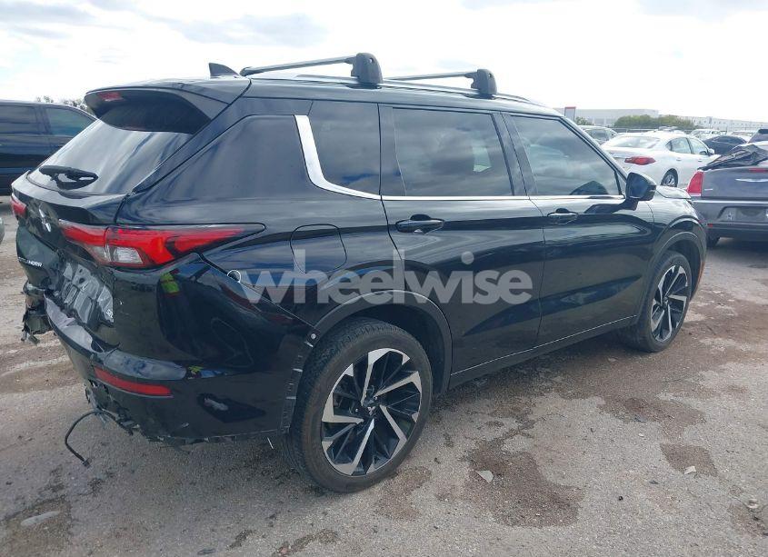 Photo 4 of 2022 Mitsubishi Outlander SEL 2.5 /SEL LAUNCH EDITION /SEL SPECIAL EDITION (VIN JA4J4VA81NZ037405)