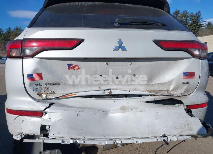 Photo 17 of 2024 Mitsubishi Outlander SE 2.5 S-AWC (VIN JA4J4VA81RZ009531)