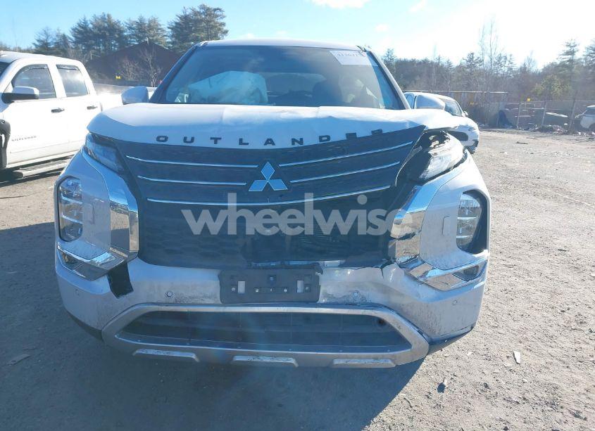 Photo 6 of 2024 Mitsubishi Outlander SE 2.5 S-AWC (VIN JA4J4VA81RZ009531)