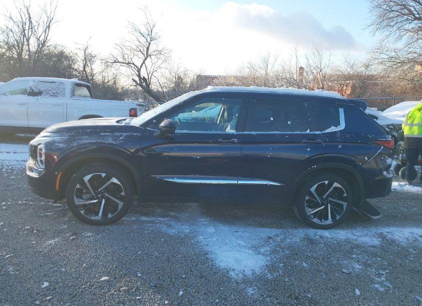 Photo 15 of 2024 Mitsubishi Outlander SE 2.5 S-AWC (VIN JA4J4VA81RZ016110)