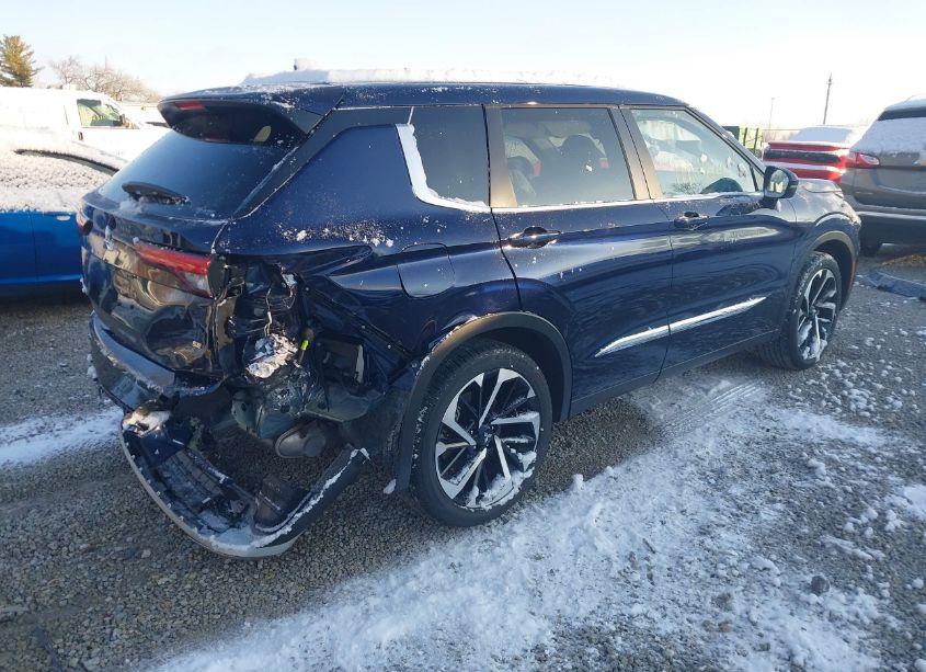 Photo 4 of 2024 Mitsubishi Outlander SE 2.5 S-AWC (VIN JA4J4VA81RZ016110)