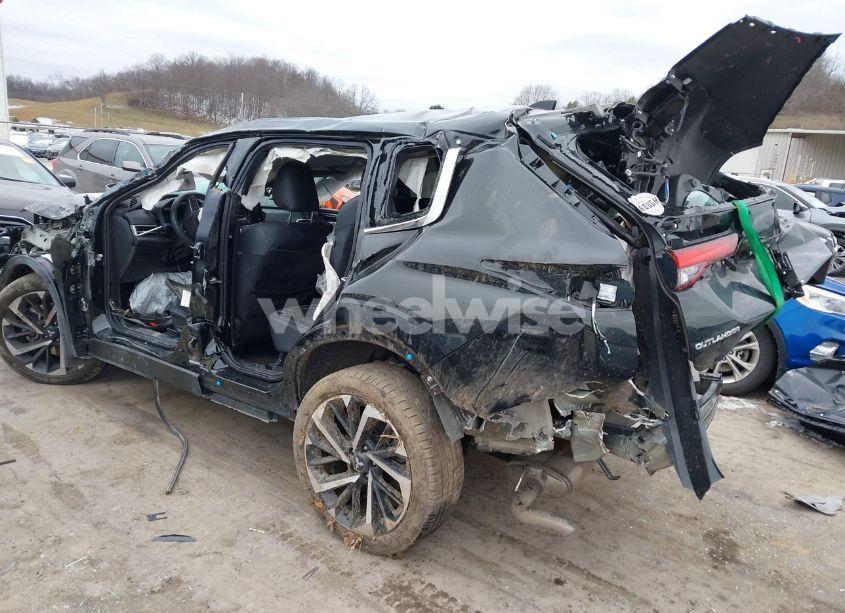 Photo 3 of 2024 Mitsubishi Outlander SE 2.5 (VIN JA4J4VA81RZ032789)