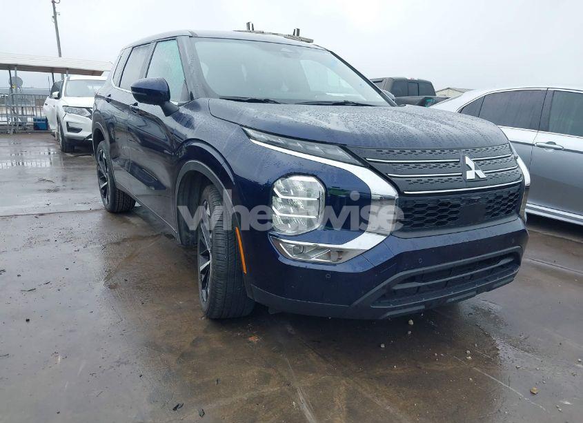 2024 Mitsubishi Outlander SE 2.5 S-AWC/SE BLACK EDITION S-AWC/SE BLACK EDITION W/PANO ROOF/SE RALLIART S-AWC (VIN JA4J4VA81RZ053500) main photo