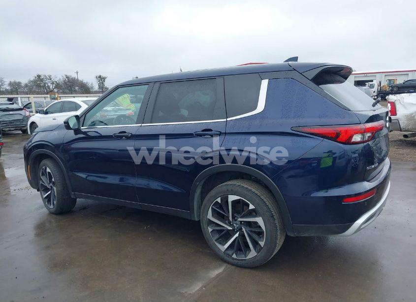 Photo 14 of 2024 Mitsubishi Outlander SE 2.5 S-AWC/SE BLACK EDITION S-AWC/SE BLACK EDITION W/PANO ROOF/SE RALLIART S-AWC (VIN JA4J4VA81RZ053500)