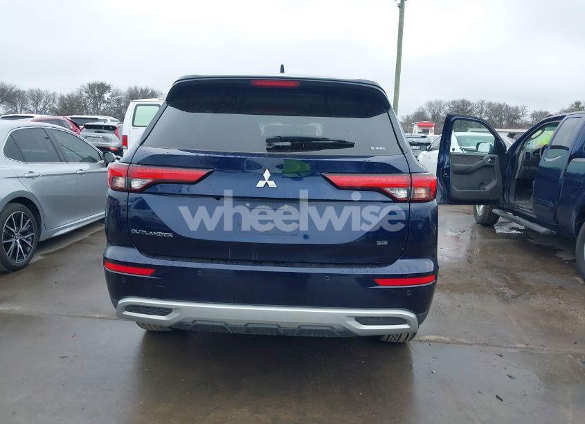 Photo 16 of 2024 Mitsubishi Outlander SE 2.5 S-AWC/SE BLACK EDITION S-AWC/SE BLACK EDITION W/PANO ROOF/SE RALLIART S-AWC (VIN JA4J4VA81RZ053500)