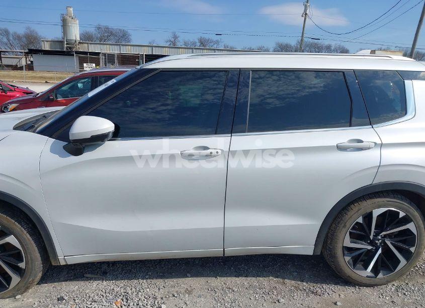 Photo 14 of 2022 Mitsubishi Outlander SEL SPECIAL EDITION (VIN JA4J4VA82NZ077220)