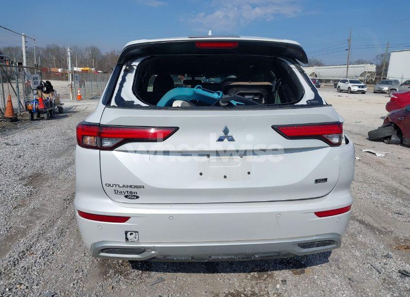 Photo 16 of 2022 Mitsubishi Outlander SEL SPECIAL EDITION (VIN JA4J4VA82NZ077220)