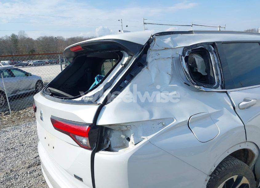 Photo 6 of 2022 Mitsubishi Outlander SEL SPECIAL EDITION (VIN JA4J4VA82NZ077220)