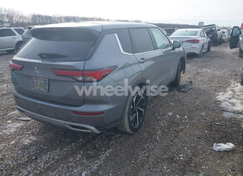 Photo 4 of 2024 Mitsubishi Outlander SE 2.5 S-AWC (VIN JA4J4VA82RZ007920)