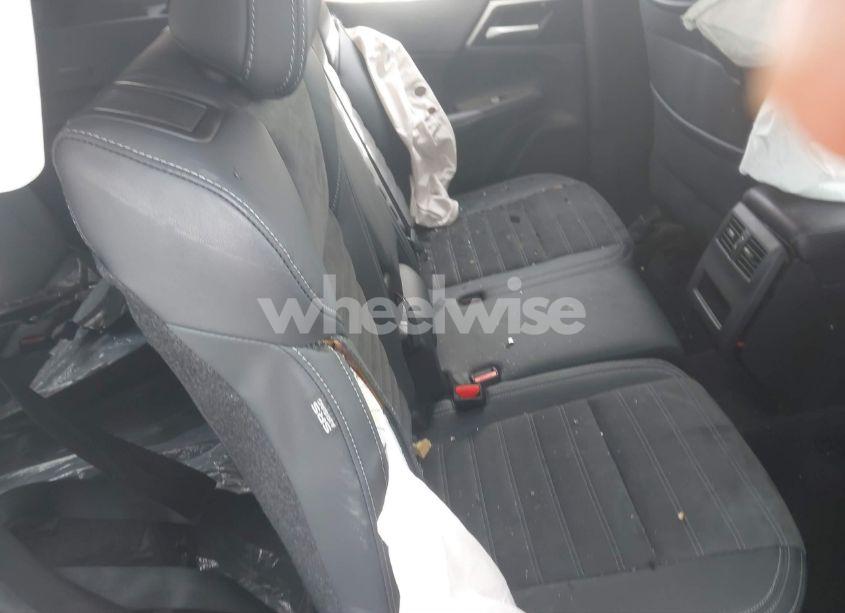 Photo 8 of 2024 Mitsubishi Outlander SE 2.5 S-AWC (VIN JA4J4VA82RZ007920)